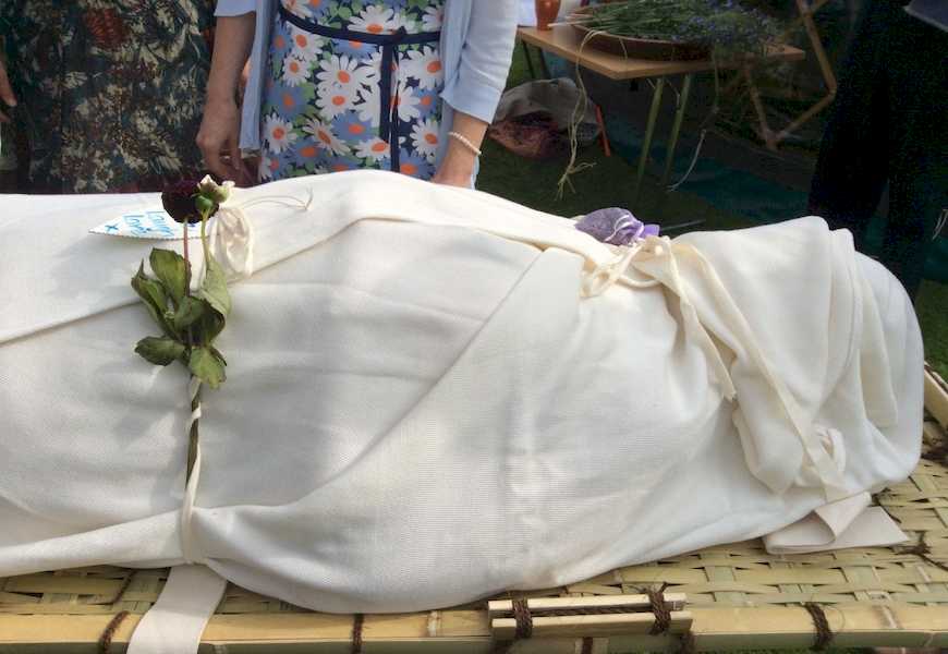 Погребальный саван для похорон